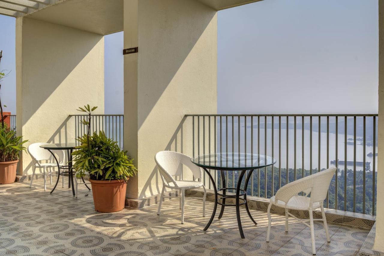 Luxe 2Bhk 10Min From Goi Airport With Pool Access Apartment Dabolim Exterior photo